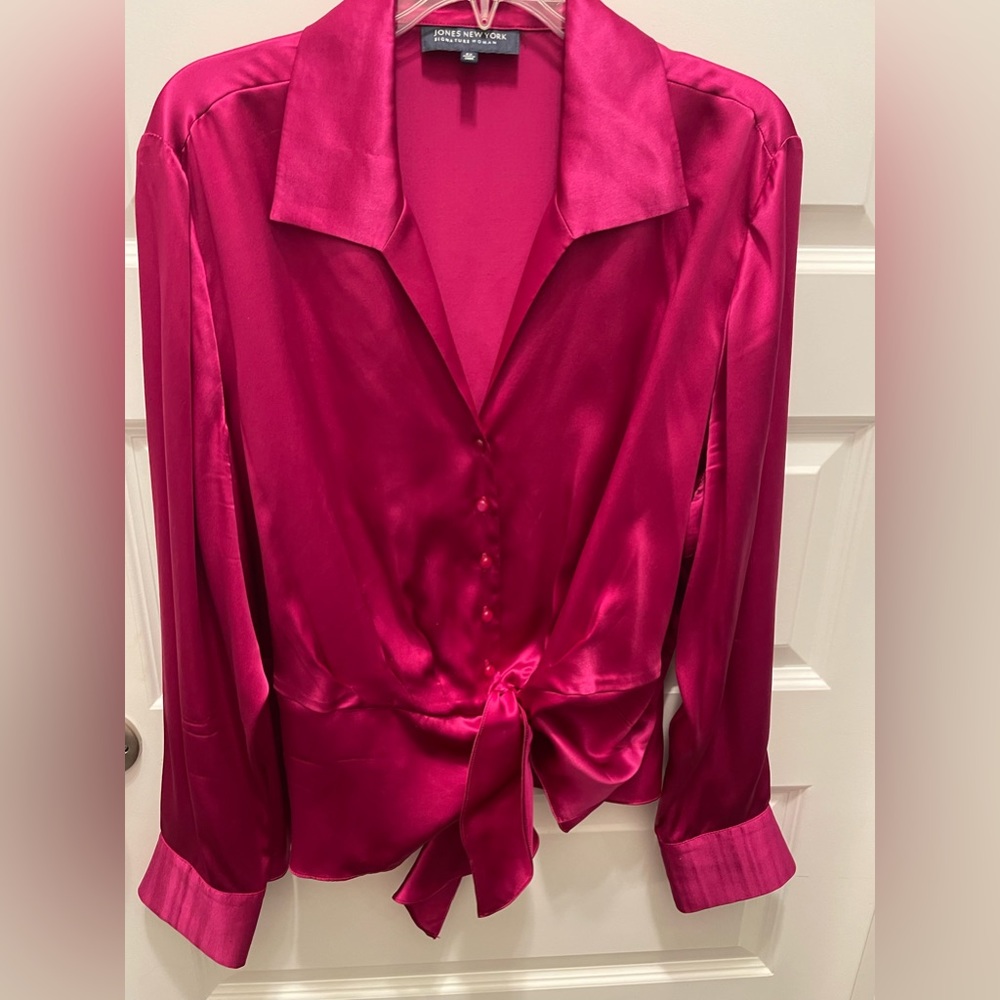 Beautiful new Jones of New York Blouse NWT